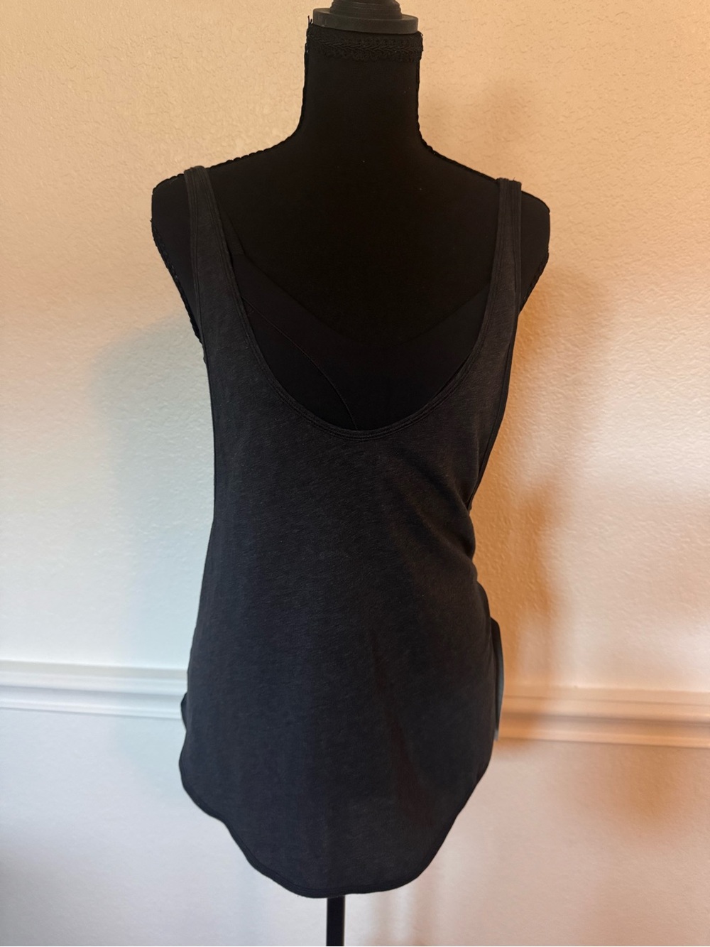 lululemon athletica Black Scoop Neck Tank